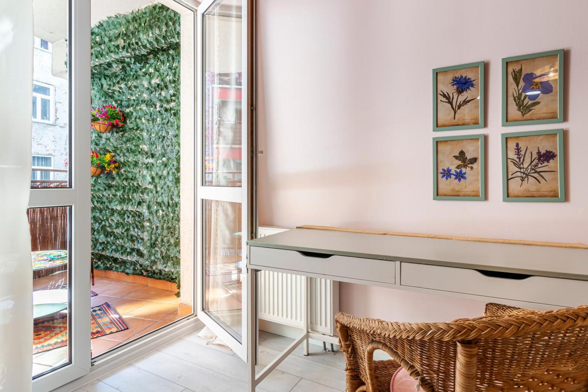 Apartament To Host - Praskie Klimaty